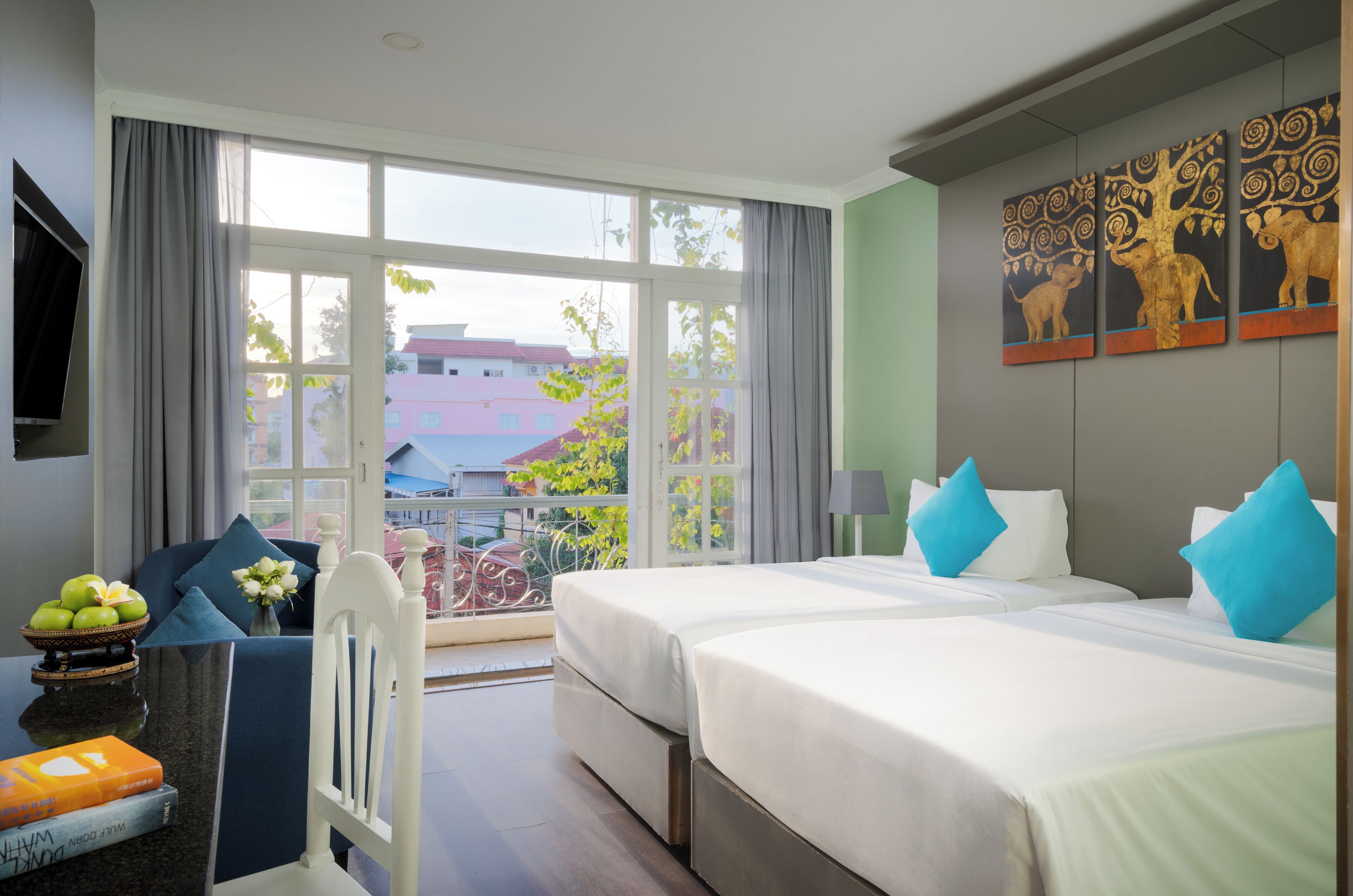 Minibar, in-room safe, desk, laptop workspace