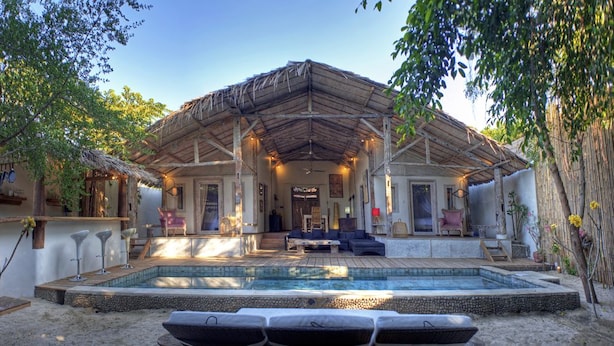 Kolam renang terbuka 