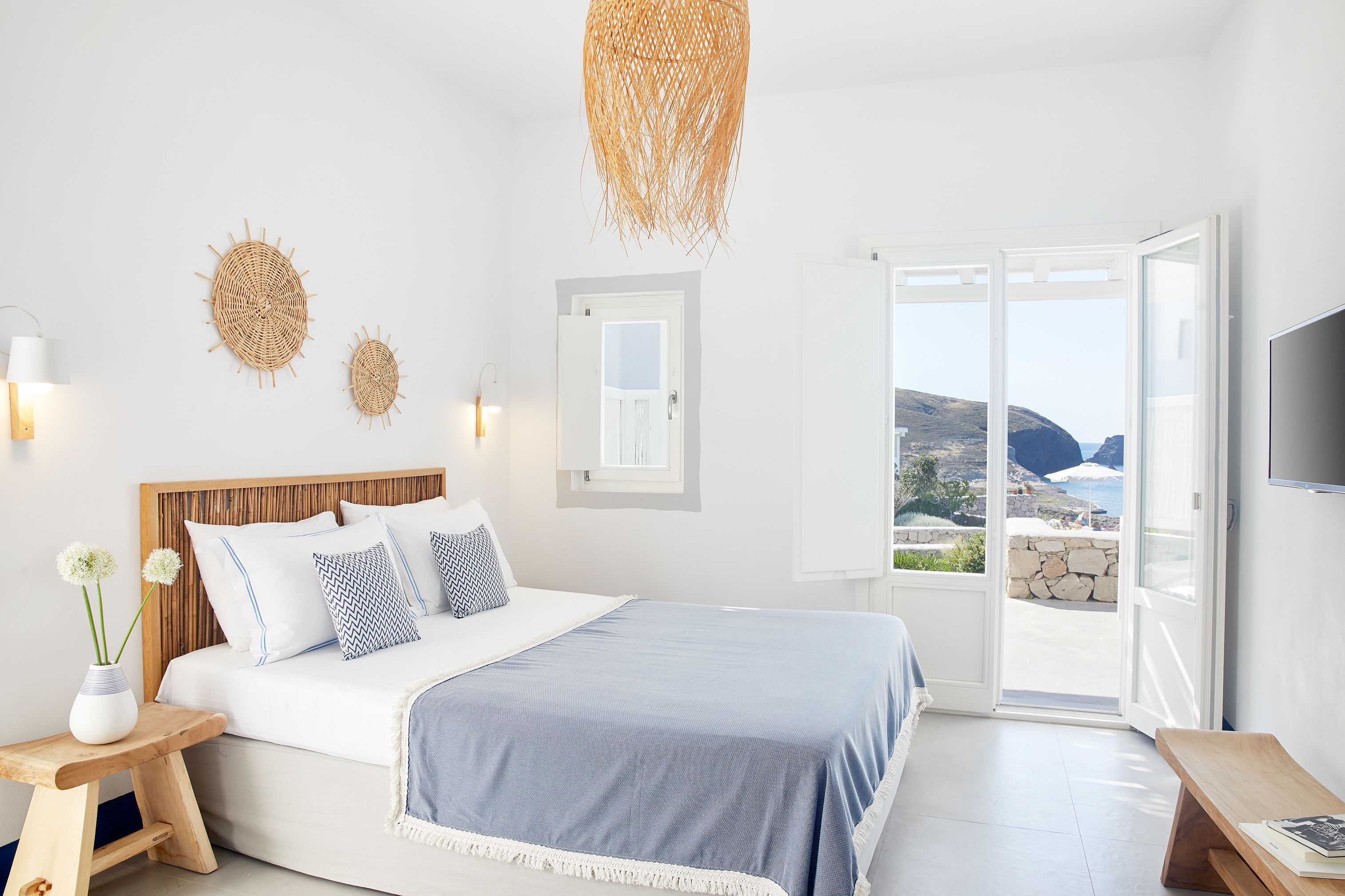 Premium bedding, in-room safe, desk, soundproofing