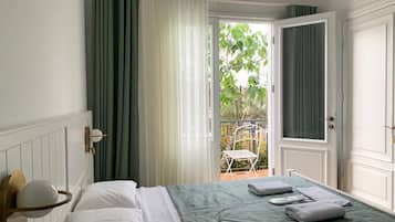 Habitación doble clásica, planta baja | Escritorio, tabla de planchar con plancha y wifi gratis