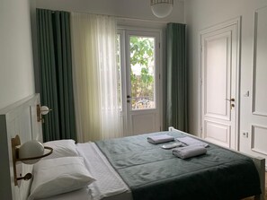 Classic Double Room, Ground Floor | Desk, iron/ironing board, free WiFi