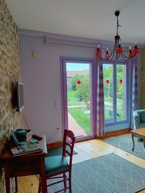 Habitación doble (Roselyne) | Decoración individual, mobiliario individual, cortinas opacas