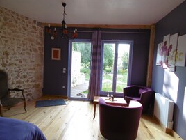 Double Room (Roselyne) | Individually decorated, individually furnished, blackout drapes