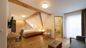 Doppia Comfort, 1 letto queen, balcone (Groß) | 1 camera, biancheria da letto ipoallergenica, minibar