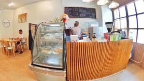 Coffee shop - Hasu Guesthouse (Hat Yai)