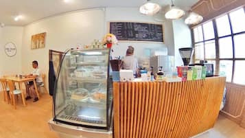 Coffee shop