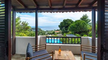 Penthouse, 1 Queen Bed with Sofa bed, Sea View | Terrace/patio