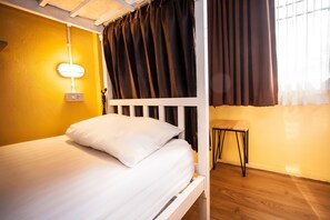 10-Bed Air Conditioning Dormitory (Mixed) | Kostenloses WLAN