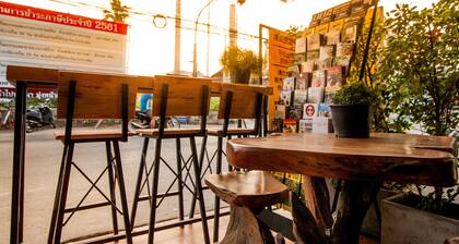 Thai Thai Hostel