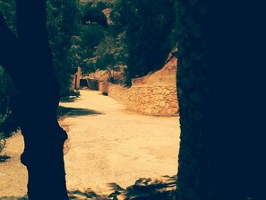 Property grounds - Sfinias Hotel (Faistos)