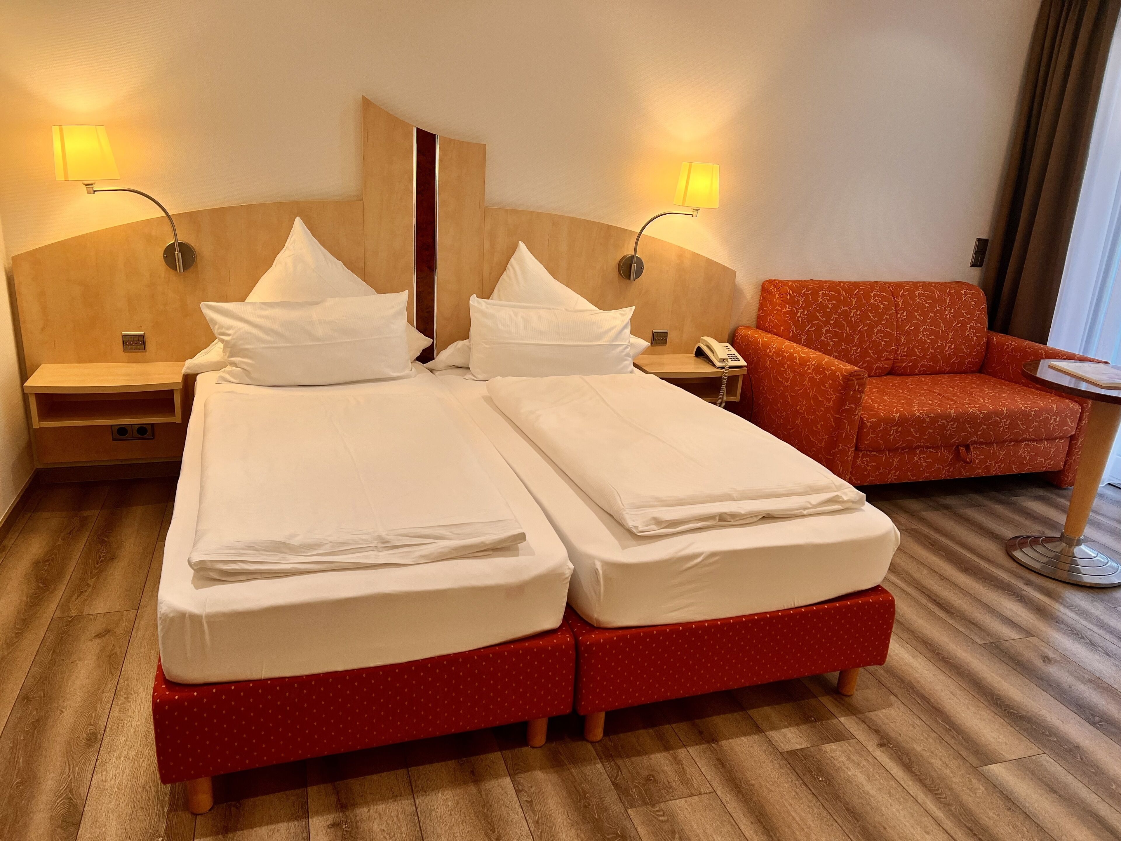 comfort double room, balcony | hypo-allergenic bedding, minibar, in-room safe, desk