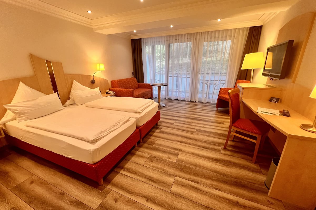 comfort double room, balcony | hypo-allergenic bedding, minibar, in-room safe, desk