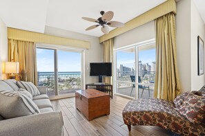 TV - Luau Resort by Panhandle Getaways (Miramar Beach)