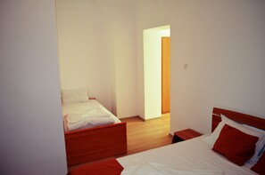 Studio, vue mer | Vue de la chambre