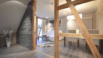 Superior Apartment with Sauna - 12 | In-room dining