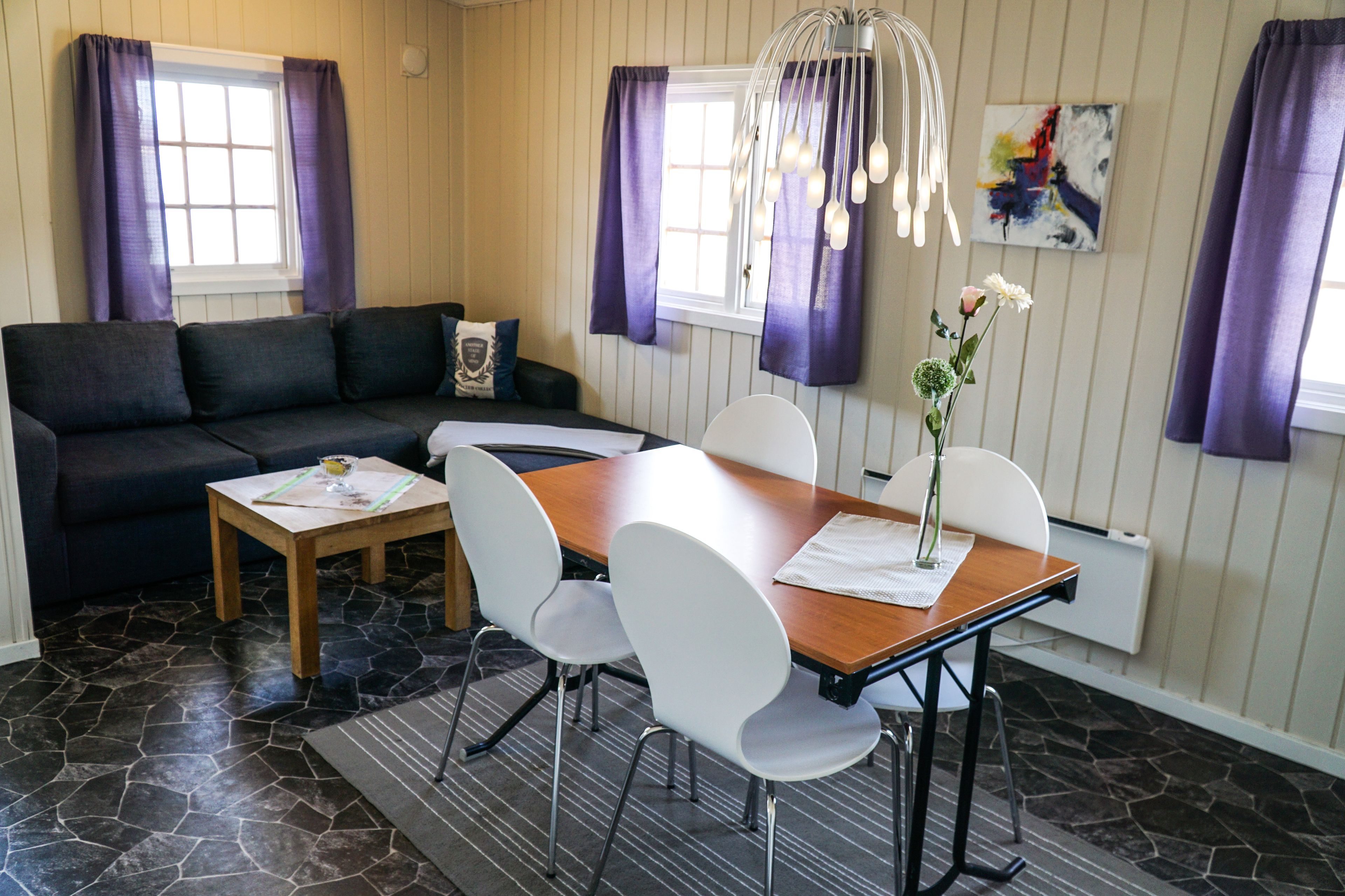 Cabin, 2 Bedrooms | Living room