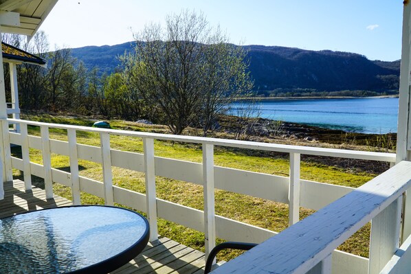 Cabin, 2 Bedrooms | Terrace/patio