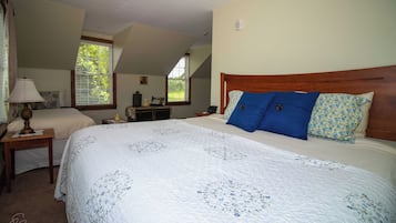 Ropa de cama de alta calidad y tabla de planchar con plancha