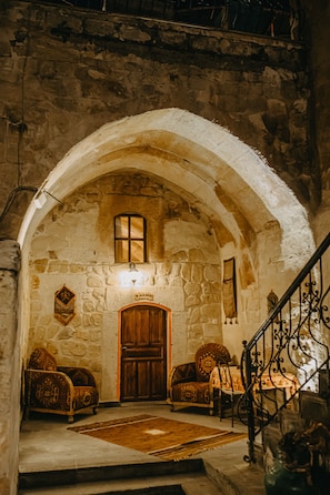 Exterior - Helios Cave Hotel (Ürgüp)