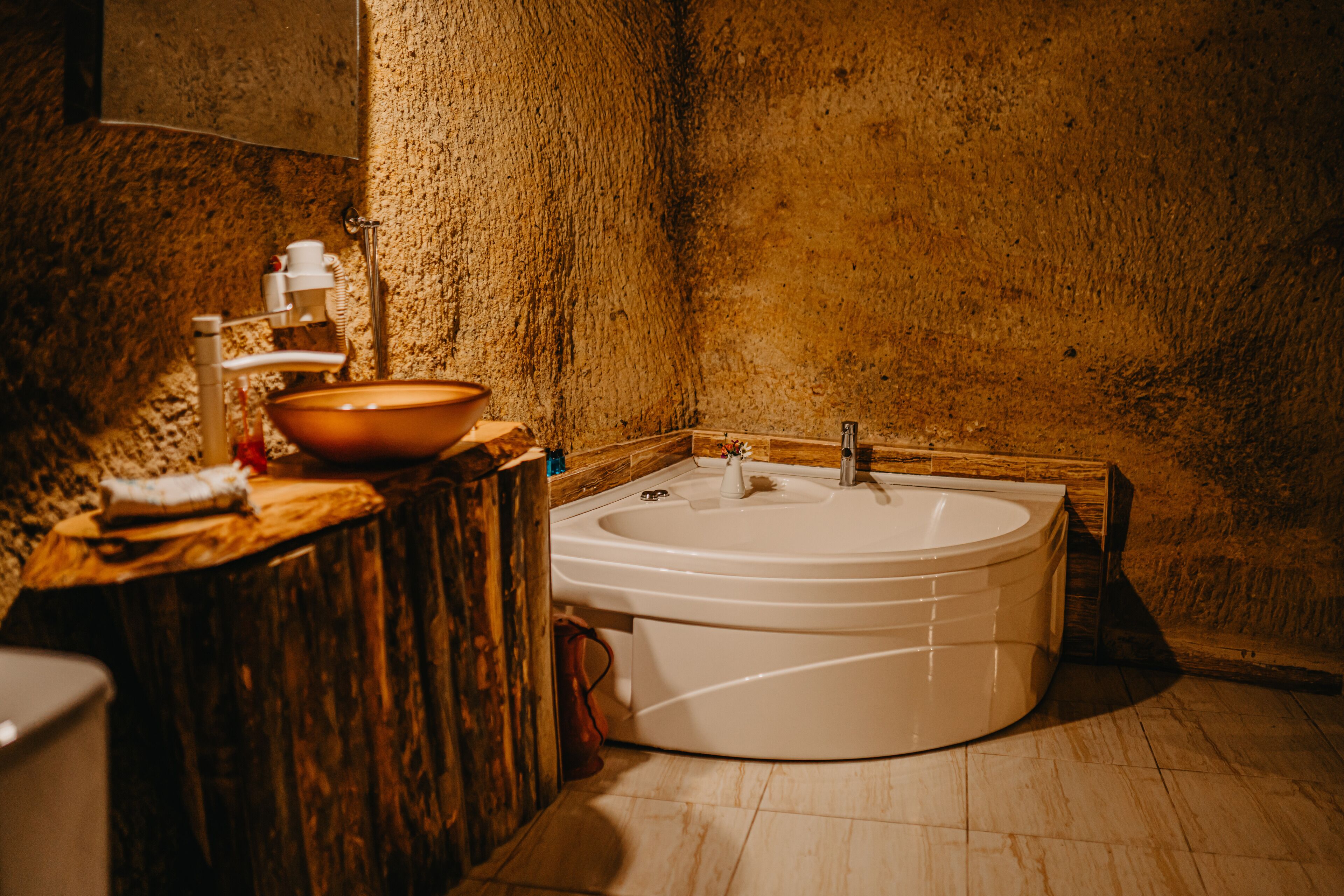 romantic suite | jetted bathtub