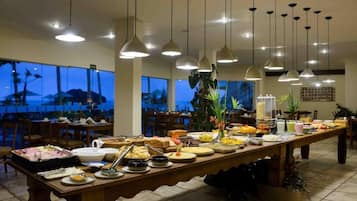 Desayuno buffet incluido todos los dĂas