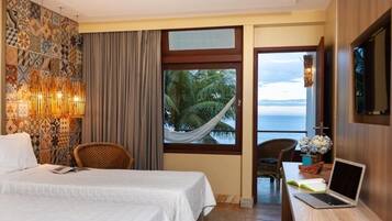 Suite Premium | 防敏寢具、迷你吧、房內夾萬、書桌