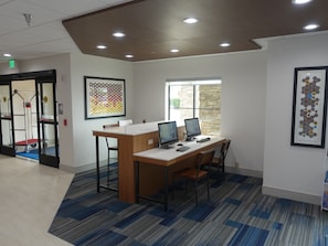 Exterior - Holiday Inn Express & Suites Brentwood by IHG (Brentwood)