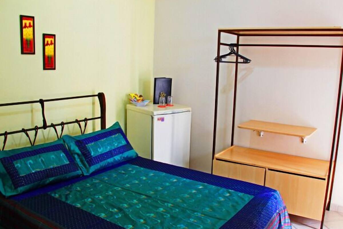 Double Room (Completo) | Minibar, blackout curtains, rollaway beds, free WiFi