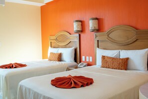 In-room safe, laptop workspace, internet, bed sheets - Casa Danna Huatulco (Santa María Huatulco)