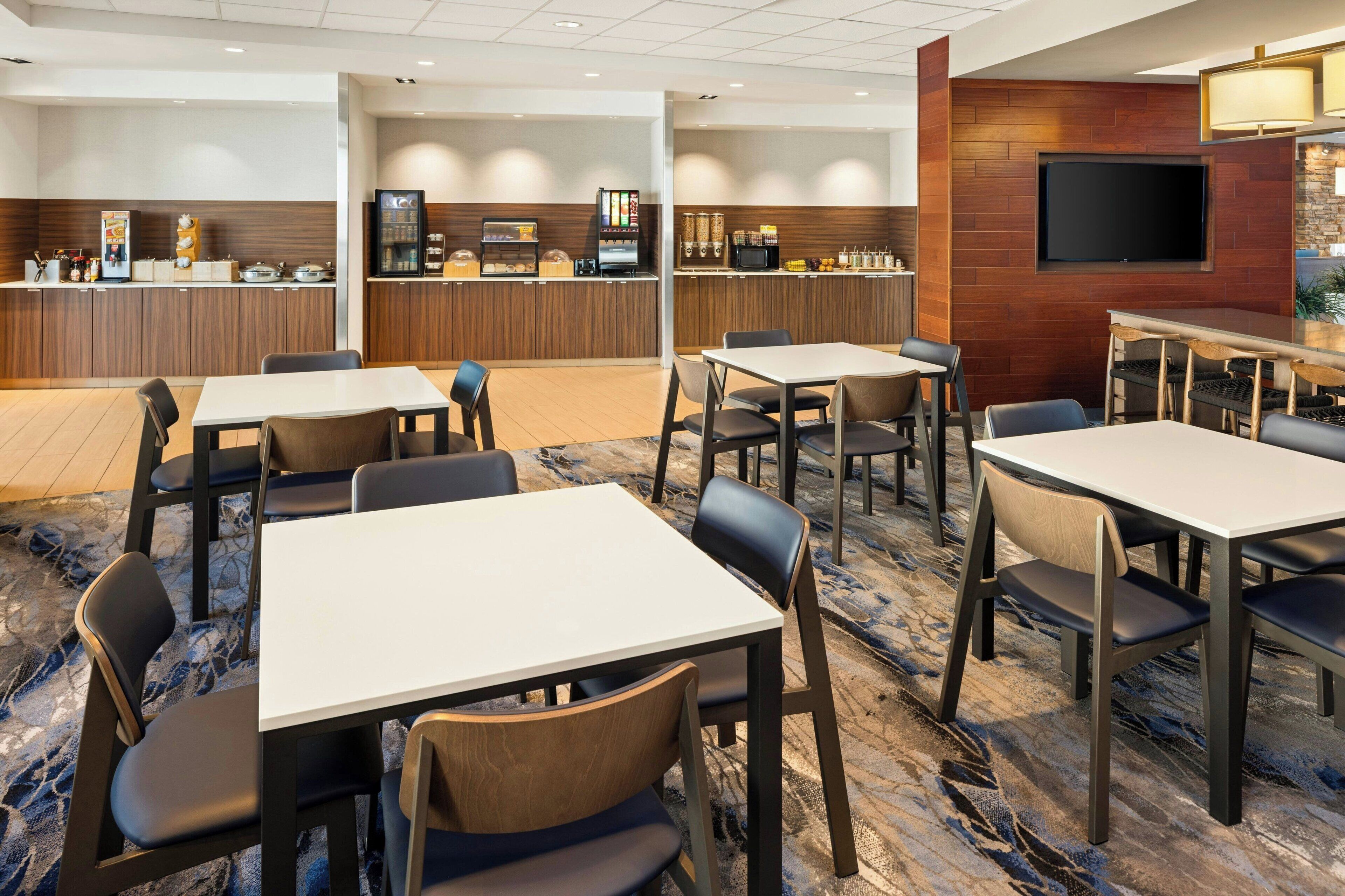 free daily continental breakfast