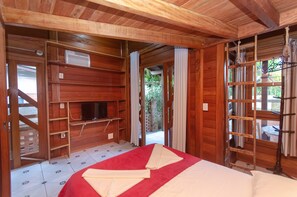Loft (Double / Duplo) | Iron/ironing board, free cribs/infant beds, free WiFi, bed sheets