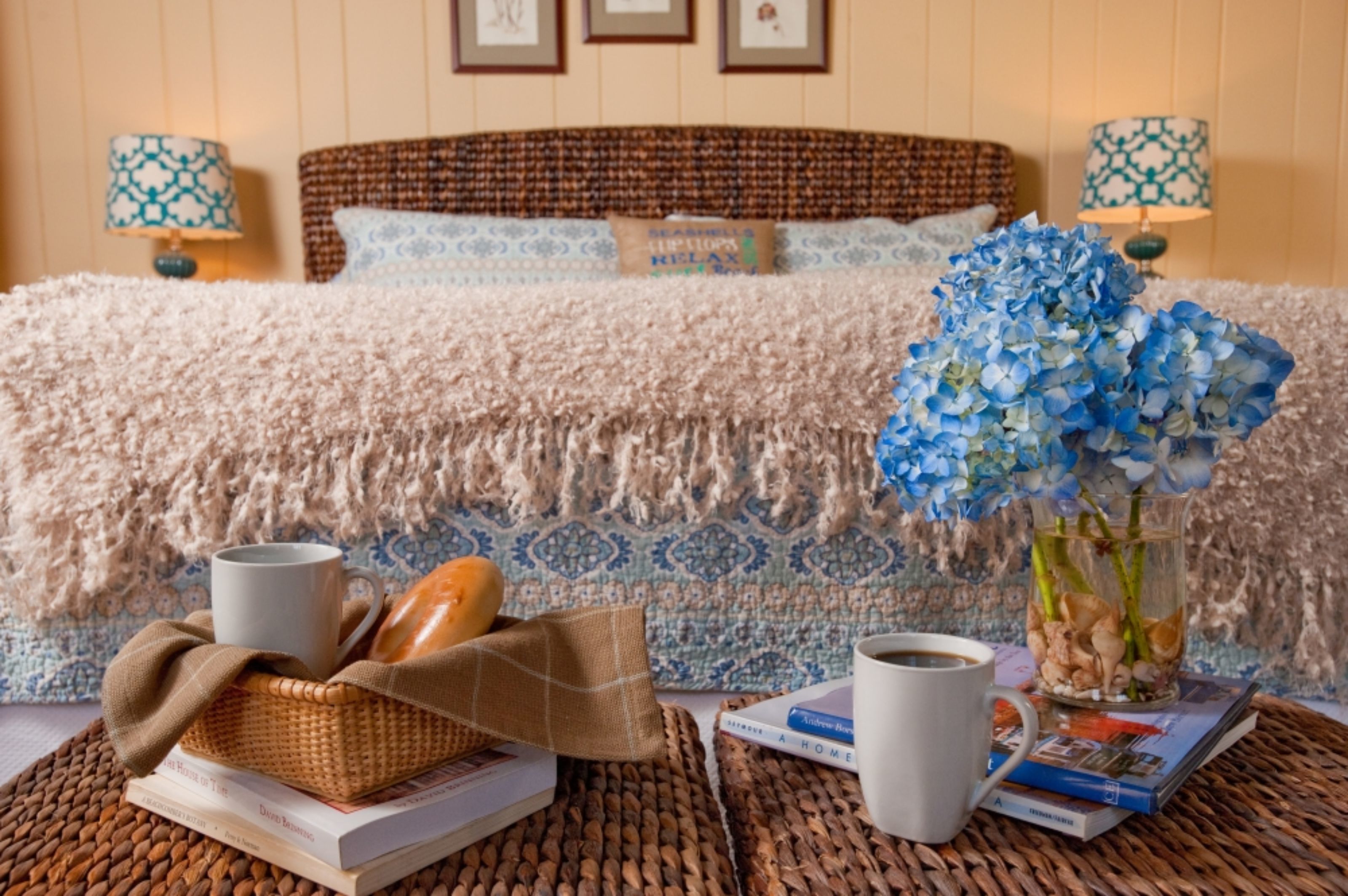 Ropa de cama de alta calidad y camas con pillow-top 