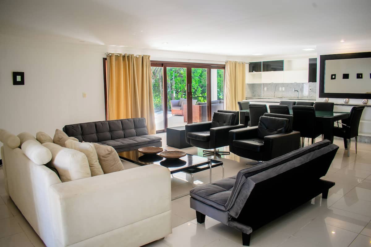 Apartment (Deluxe Apartment)