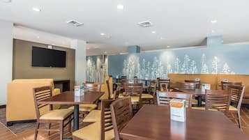 Free daily full breakfast