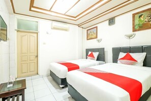 デスク、WiFi (無料)