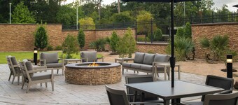 Courtyard by Marriott Houston City Place