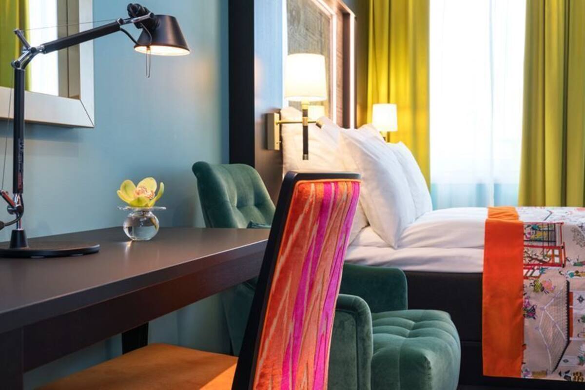 Premium bedding, pillow-top beds, minibar, in-room safe