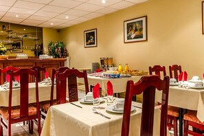 Dining - Belta Hotel Residence (PARIS)