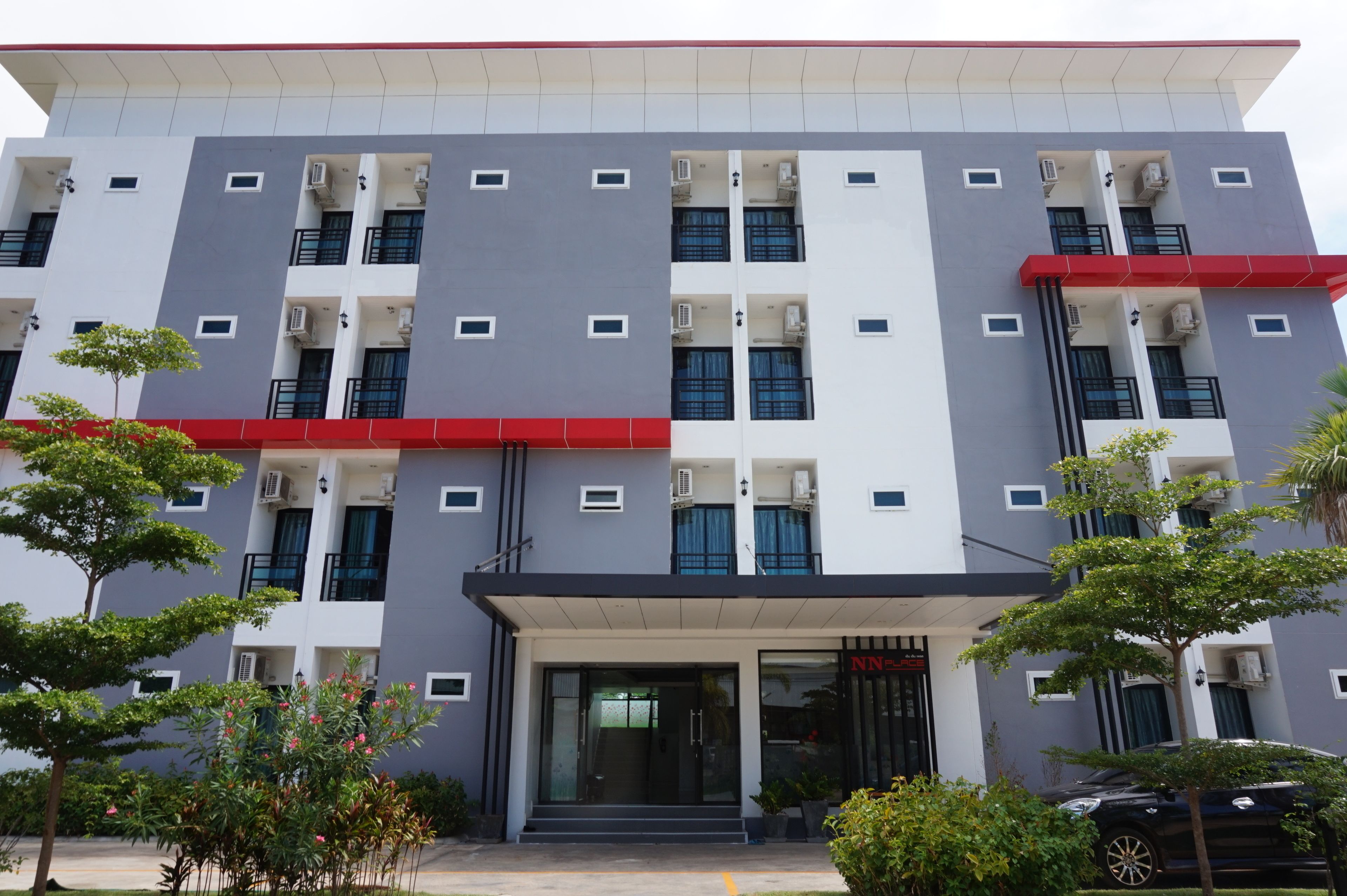 Mặt tiền nơi lưu trú