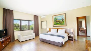 Suite Room | Roupas de cama premium, frigobar, cofres nos quartos, escrivaninha
