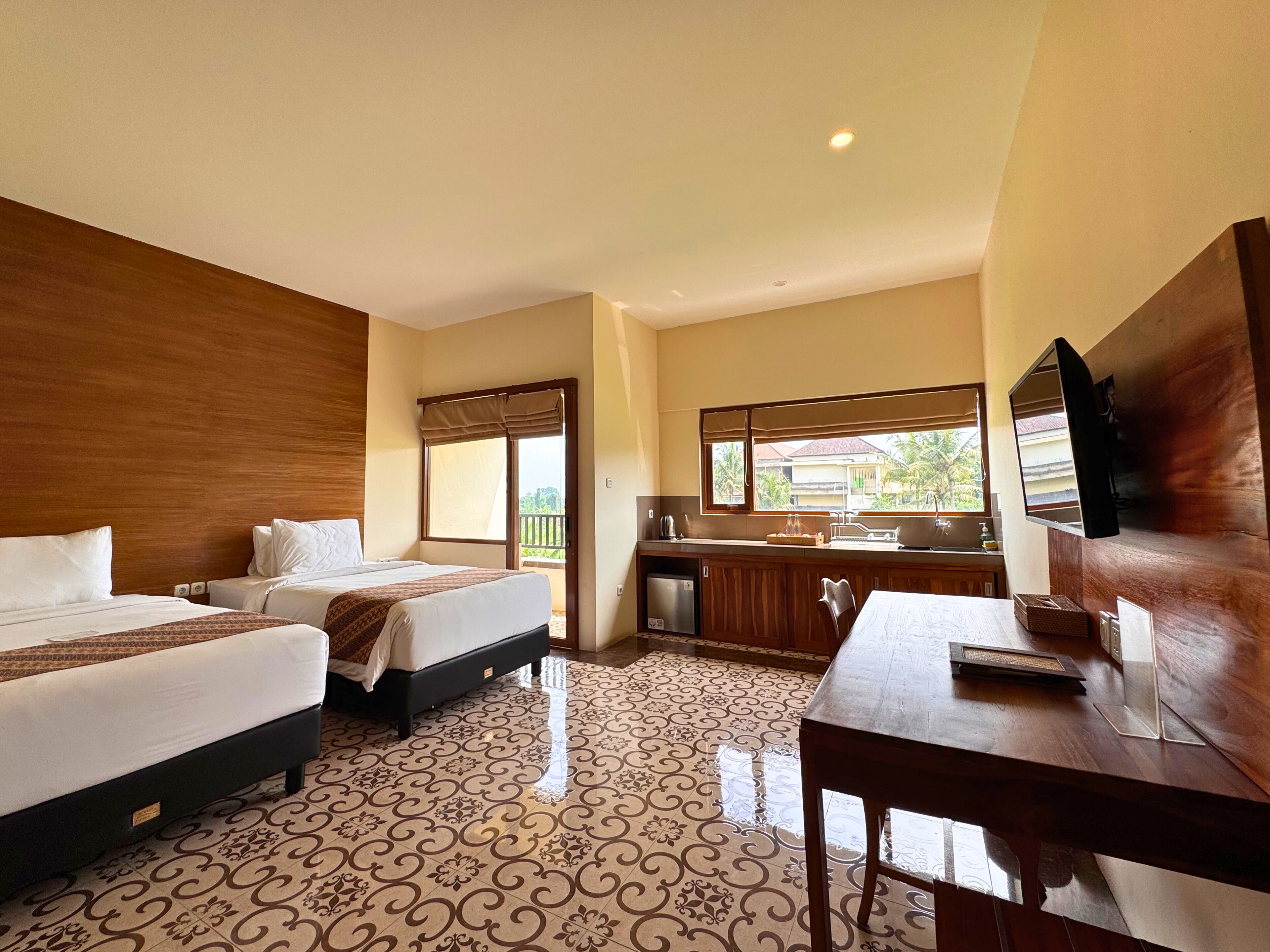 ห้องดีลักซ์ | เครื่องนอนระดับพรีเมียม, มินิบาร์, ตู้นิรภัยในห้องพัก, โต๊ะทำงาน