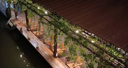 Thanicha Resort Amphawa