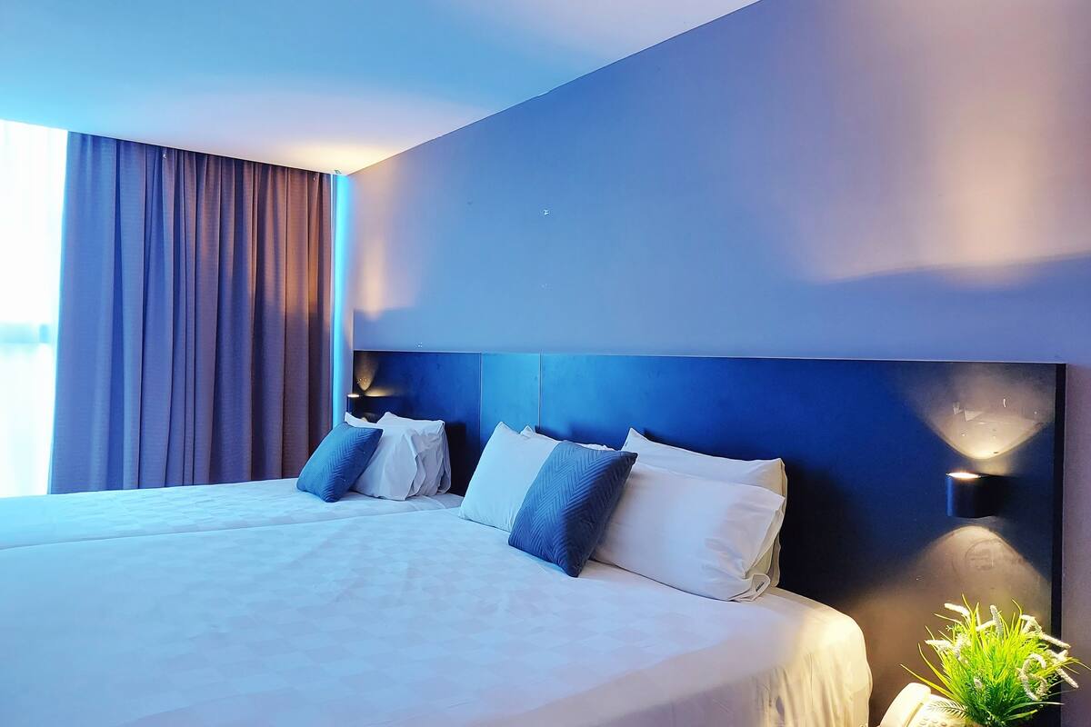 family suite | desk, rollaway beds, free wifi