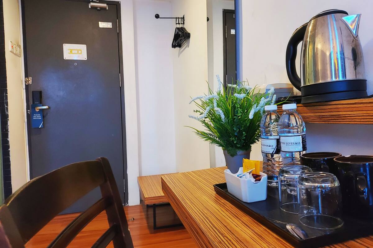 superior king | desk, rollaway beds, free wifi