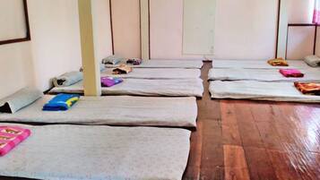 3 bedrooms, desk, free WiFi