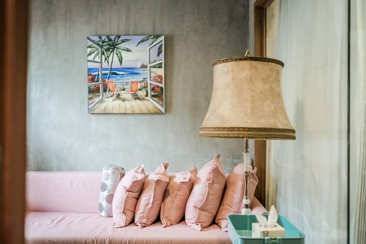 Grand Suite 2 Bedroom | Desk, blackout drapes, free cribs/infant beds, free WiFi