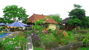 Unclassified image, 2 of 64, button - DMas Huts Lembongan (Lembongan Island)