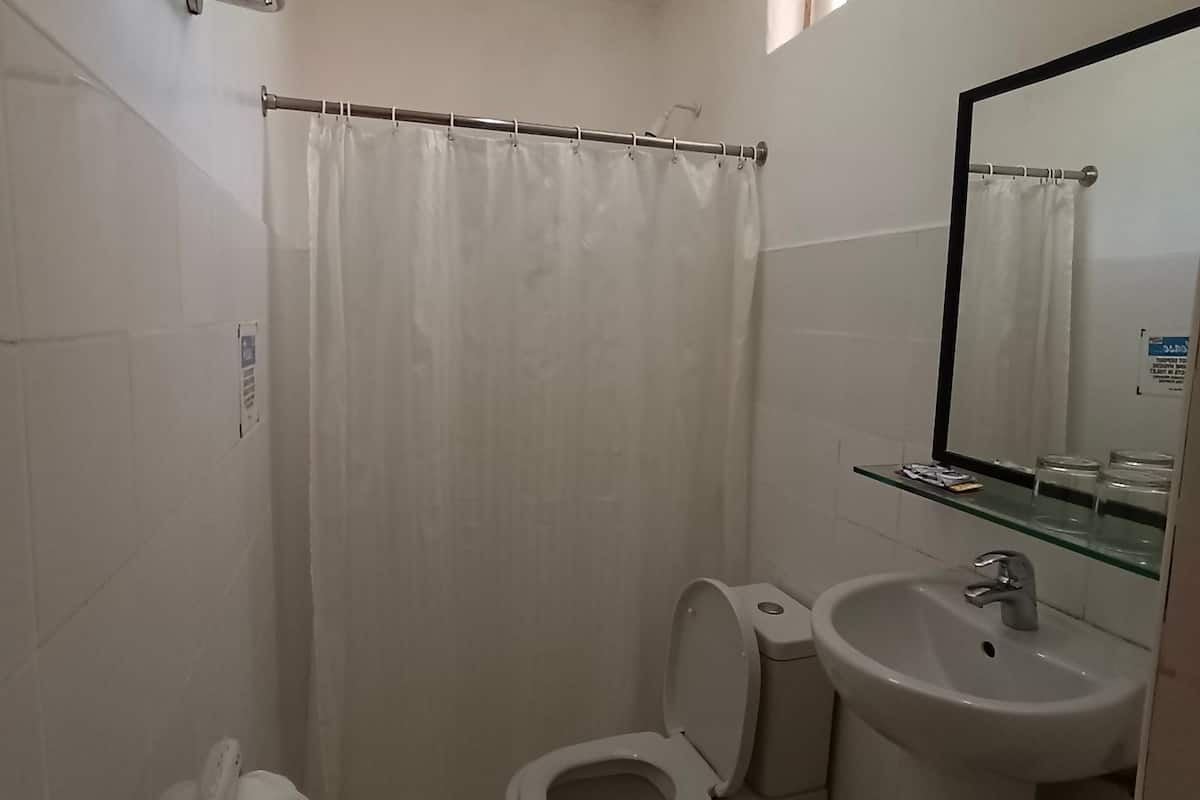 superior room | bathroom | towels