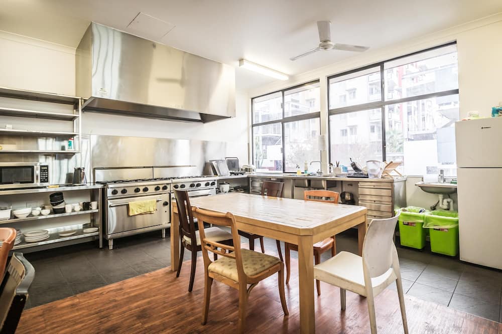 Downtown Backpackers Hostel - note - Valid Passport required for check in