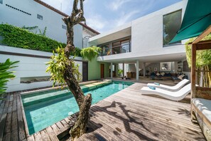 Piscina externa